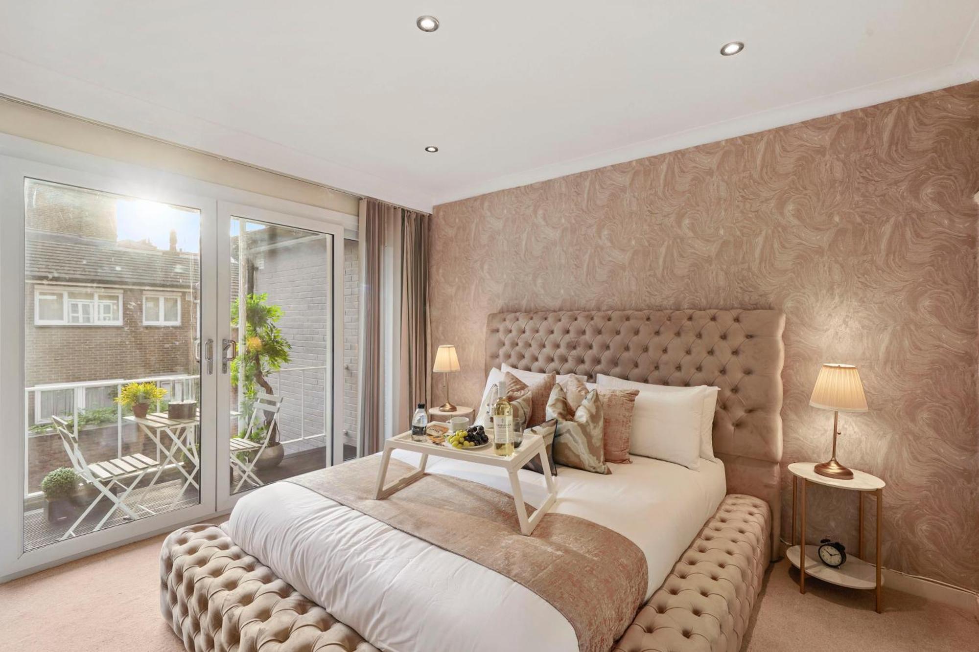 فيلا Mews House London With Private Patio & Parking المظهر الخارجي الصورة