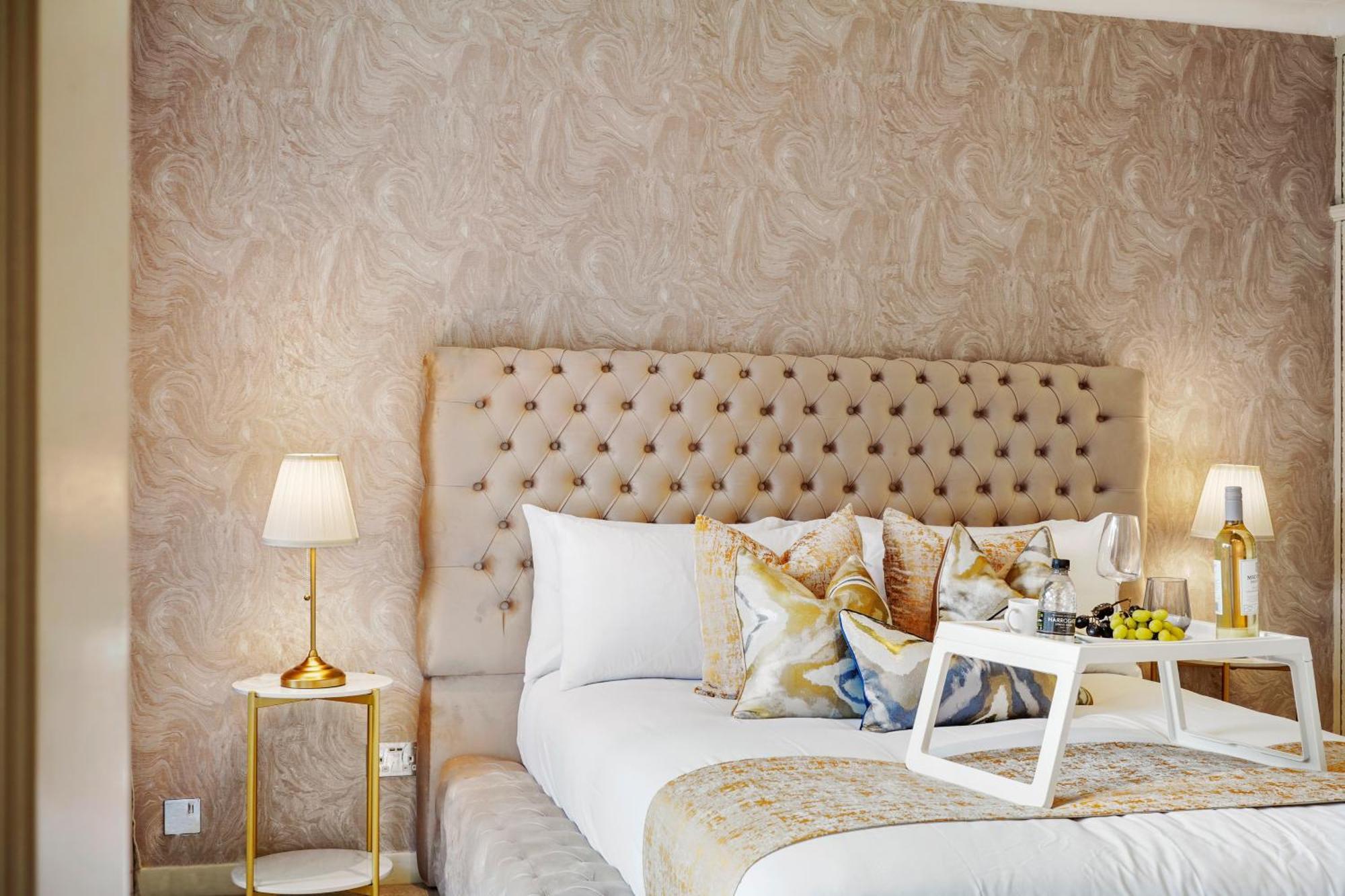 فيلا Mews House London With Private Patio & Parking المظهر الخارجي الصورة